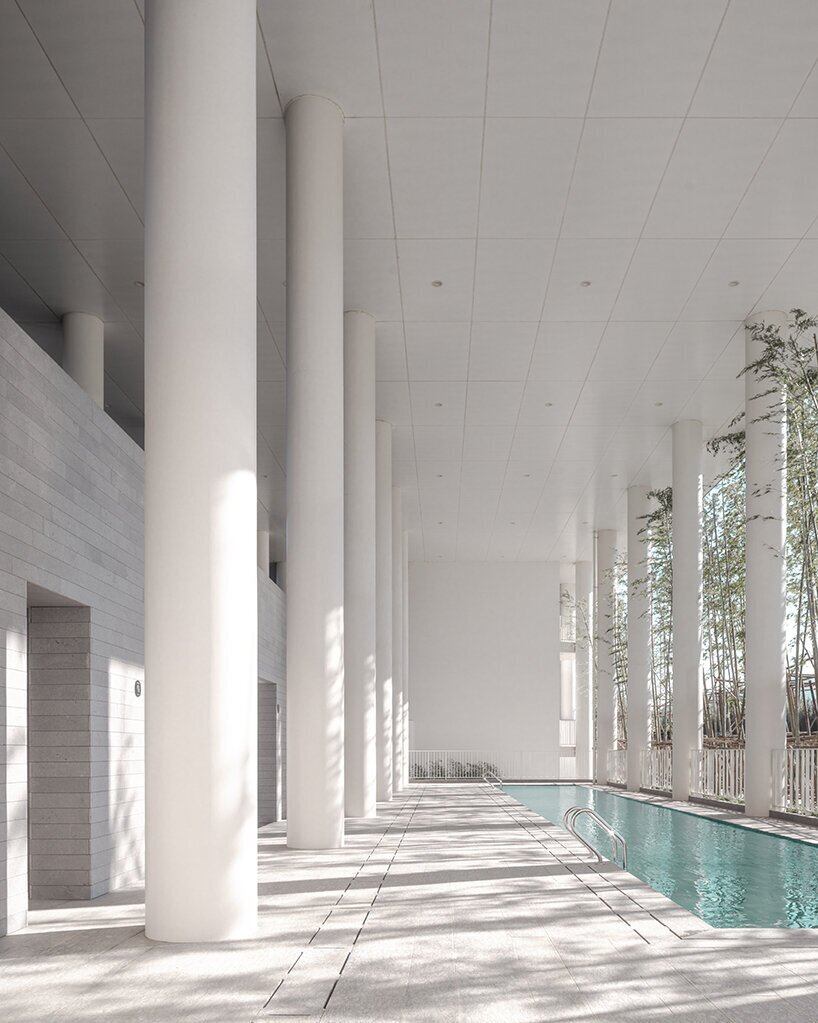 هتل سنتی با معماری شناور در جنگلهای بامبو | تصاویر