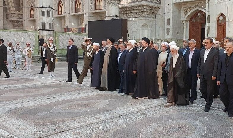 اگر در انتخابات حضور معناداری داشتیم صحنه را عوض میکنیم