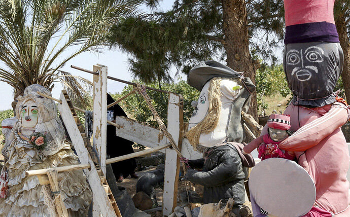 مزرعه عروسکها، جاذبه گردشگری در دل کویر | ببینید