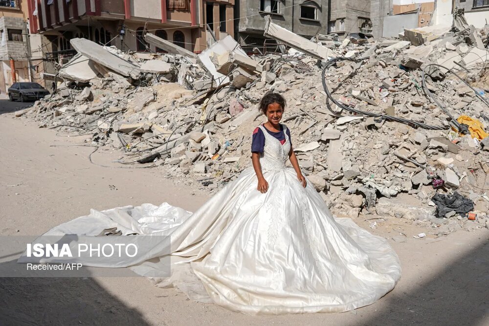 قابهایی غم انگیز از زندگی در غزه | از دختری با آرزوی لباس پوشیدن عروس تا ضجه های مادری بر جنازه عزیزش