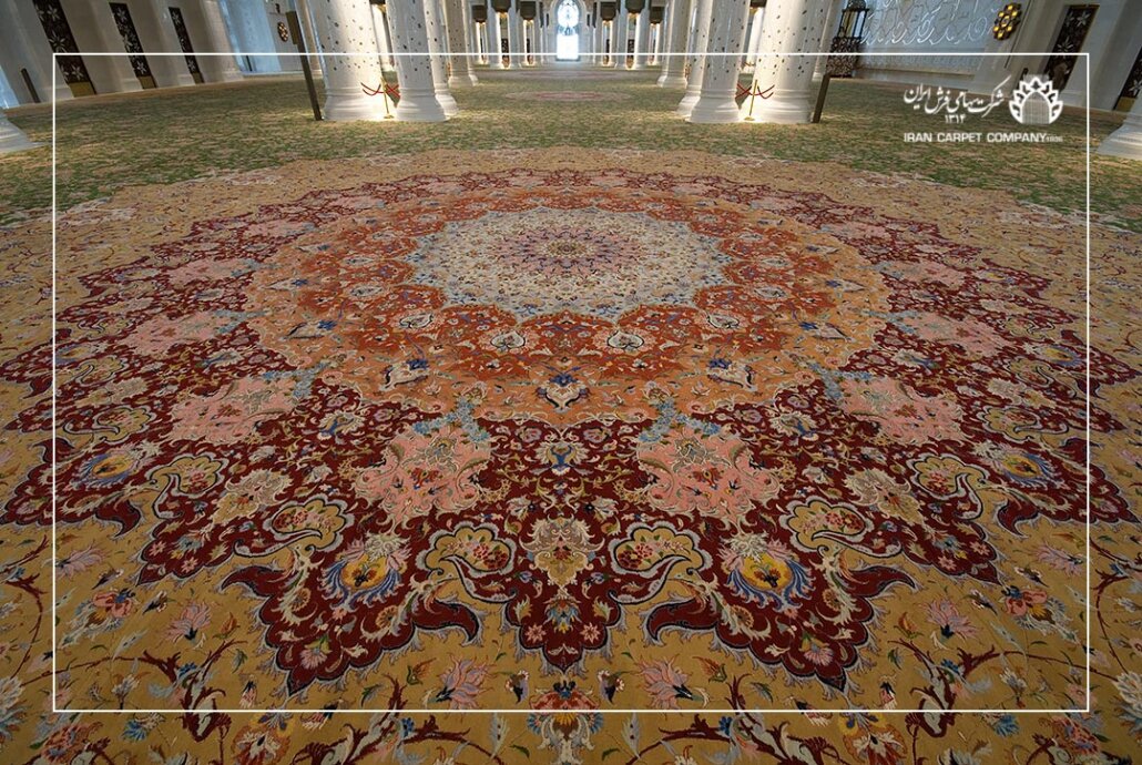 رونمایی در تهران، ثبت در گینس | بزرگ‌ترین فرش جهان چگونه بافته شد؟