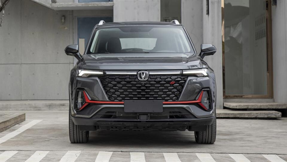 خط تولید چانگان CS۳۵ در پارس خودرو شروع شد 1 چانگان جدید CS۳۵ پلاس روی خط تولید پارس خودرو | تصاویر