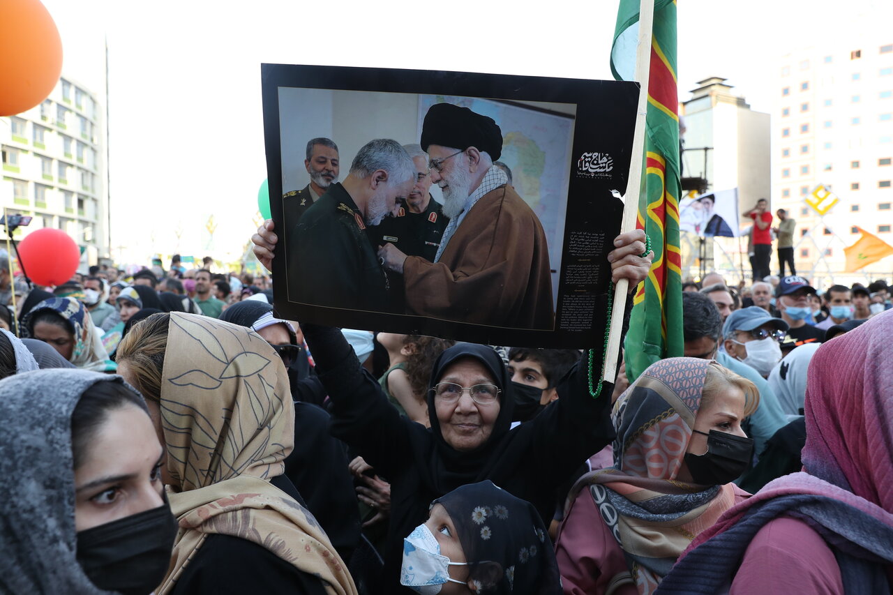 یک یاعلی یا ایران قوی | گزارشی تصویری از مهمانی ۱۰ کیلومتری غدیر