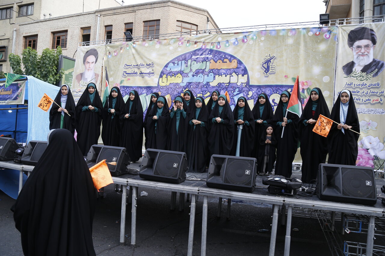 یک یاعلی یا ایران قوی | گزارشی تصویری از مهمانی ۱۰ کیلومتری غدیر