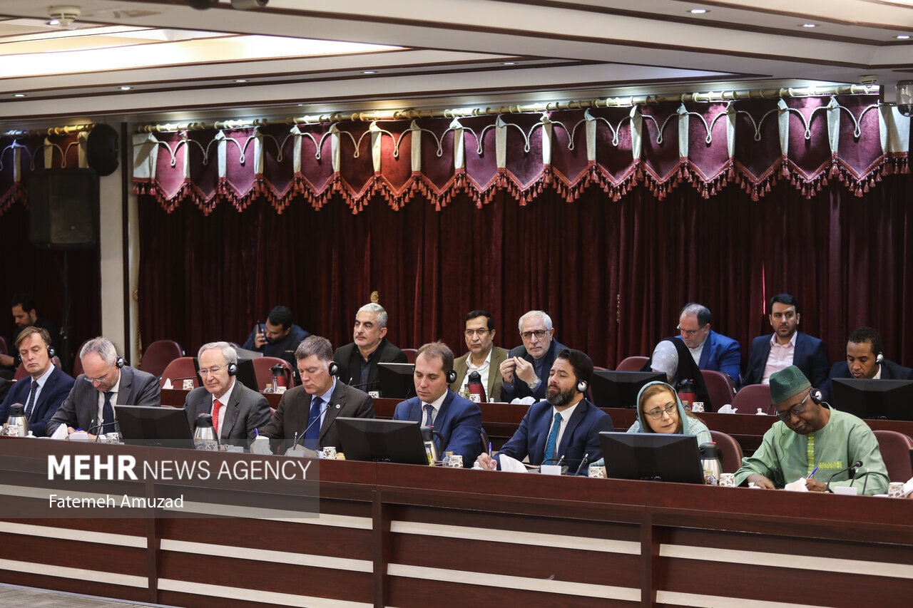 پوشش و حجاب زنان سفیر مقیم تهران در نشست رئیس قوه قضاییه | تصاویر