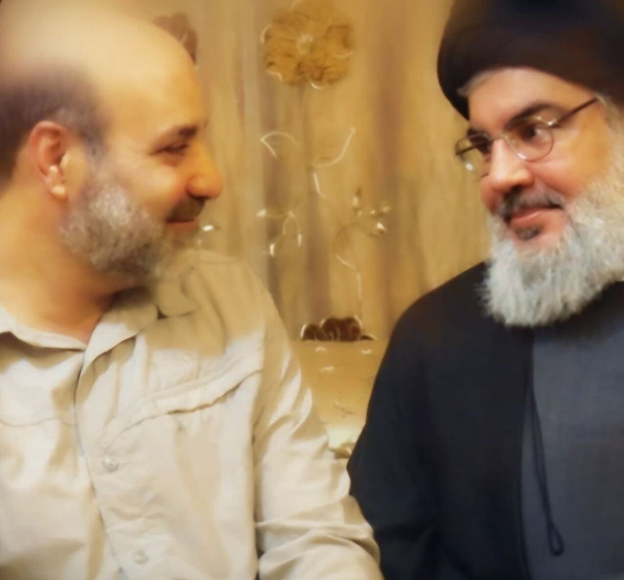 هدیه ۵ هزار لیری سید حسن نصرالله به شهید زاهدی | عکس