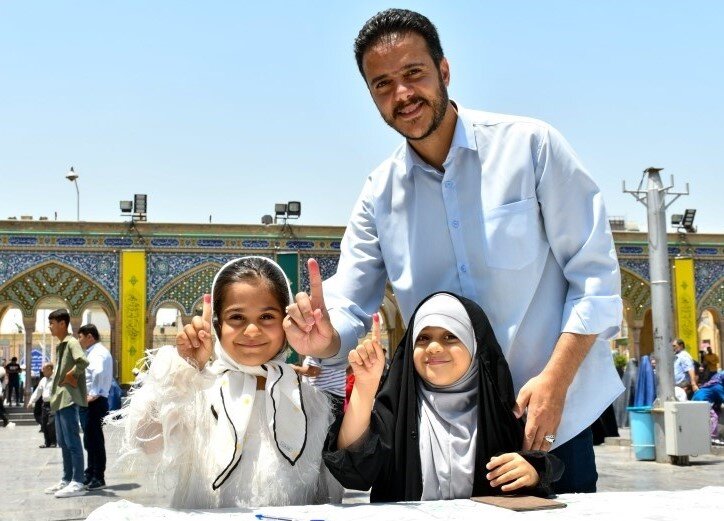 خاصترین تصاویر از انتخابات ریاست جمهوری