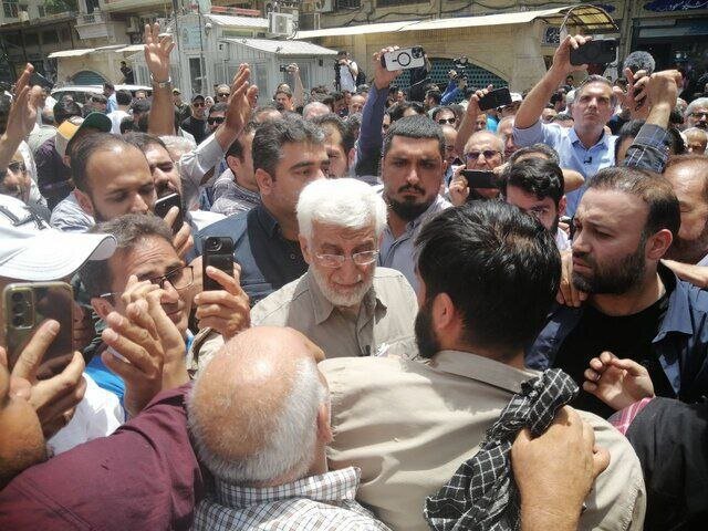 در طول ۱۱ سال اخیر با بازاریان جلسه و گفتگو داشتم