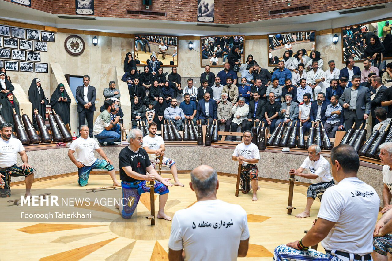 دیدار سعید جلیلی با ورزشکاران در زورخانه شهدای کن |  ویدئو و عکس