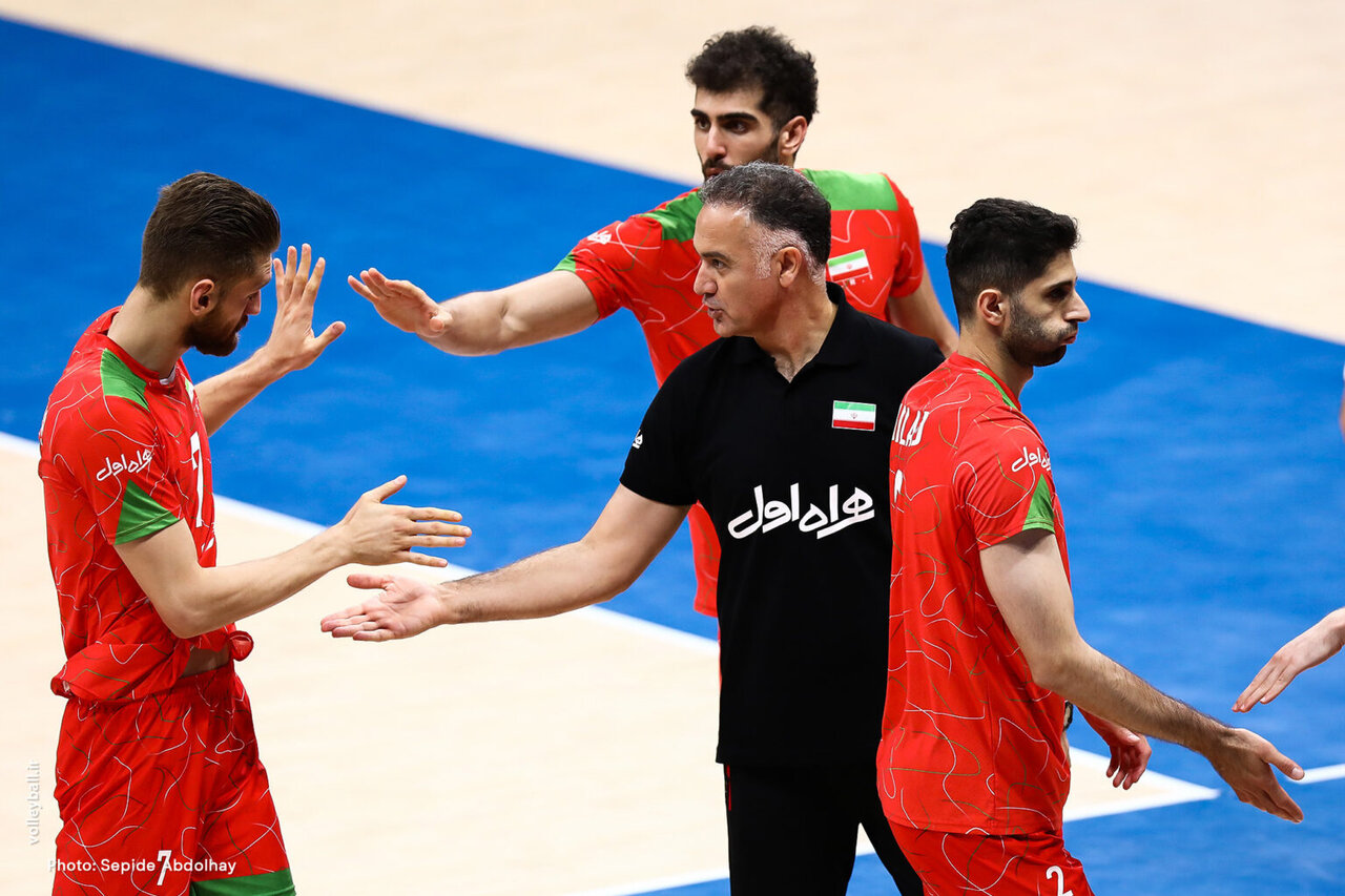 به پرچم ایران تعصب دارم | بازی با آمریکا همیشه جذاب است