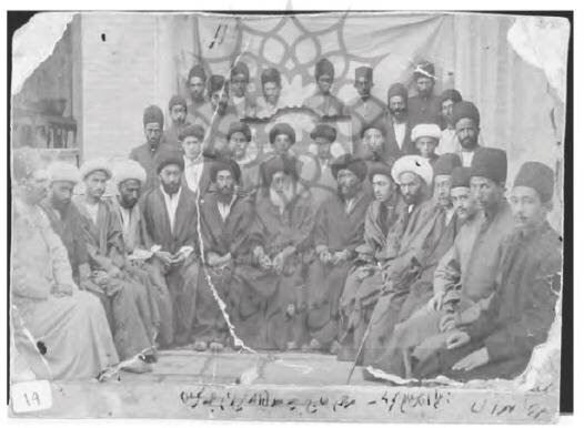 شاهکار دانشآموزانی که فرشهای دربار را بافتند