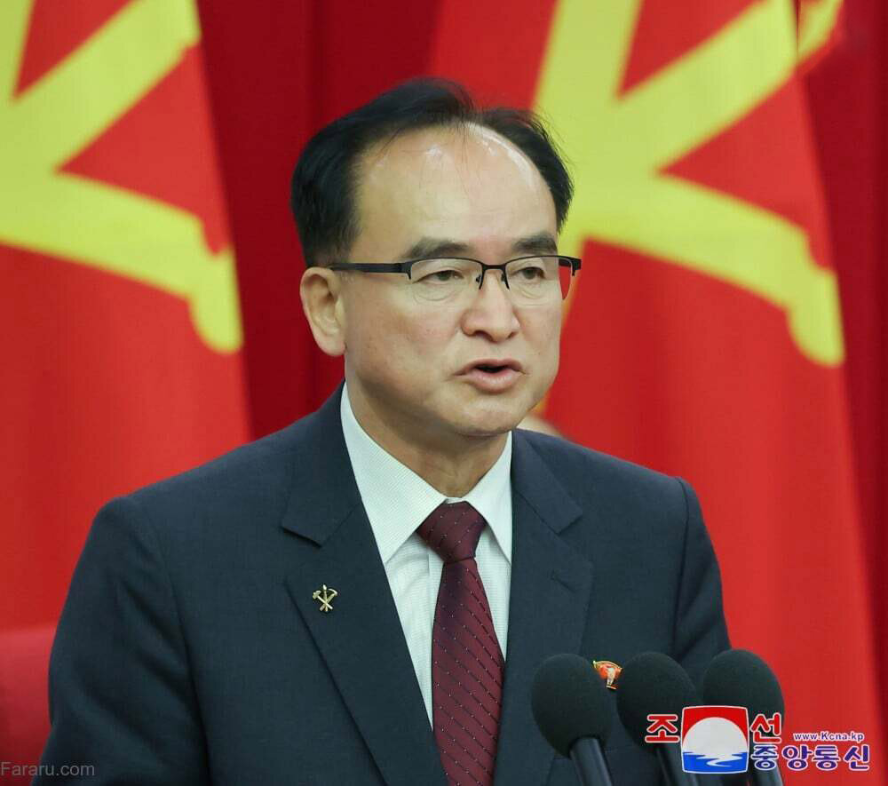 گلسینه با عکس کیم جونگ اون، مد جدید مقامات کره شمالی | تصاویر