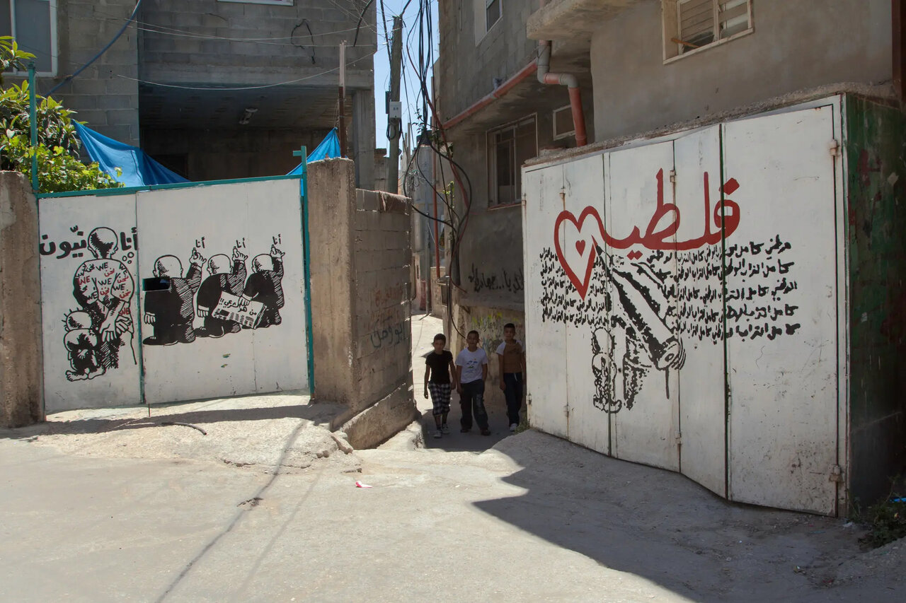 پسر فلسطین | حنظله، شخصیت کارتونی محبوب فلسطینیها، شهرتی جهانی یافته است