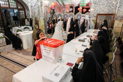 حضور نمایندگان جلیلی و پزشکیان پای صندوق‌های رای برای نظارت + فیلم