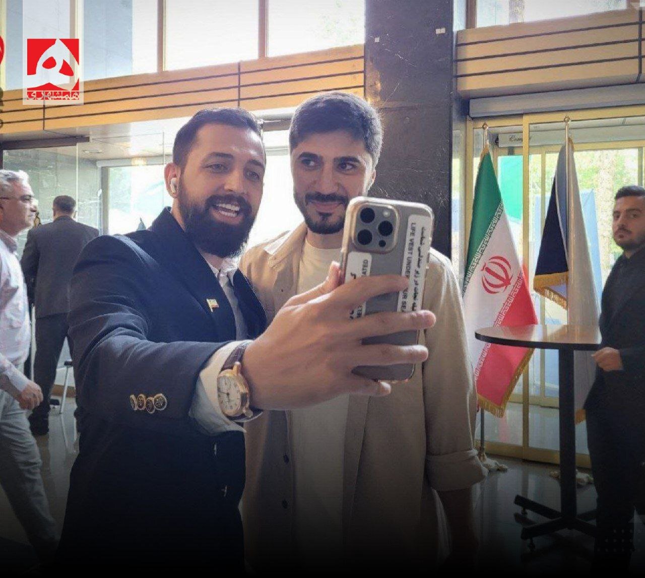 عکس | حضور بشیر بیآزار در شعبه اخذ رای تالار وحدت