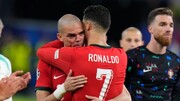 اشک های په‌په در آغوش رونالدو پس از حذف پرتغال از یورو ۲۰۲۴  |  ویدئو