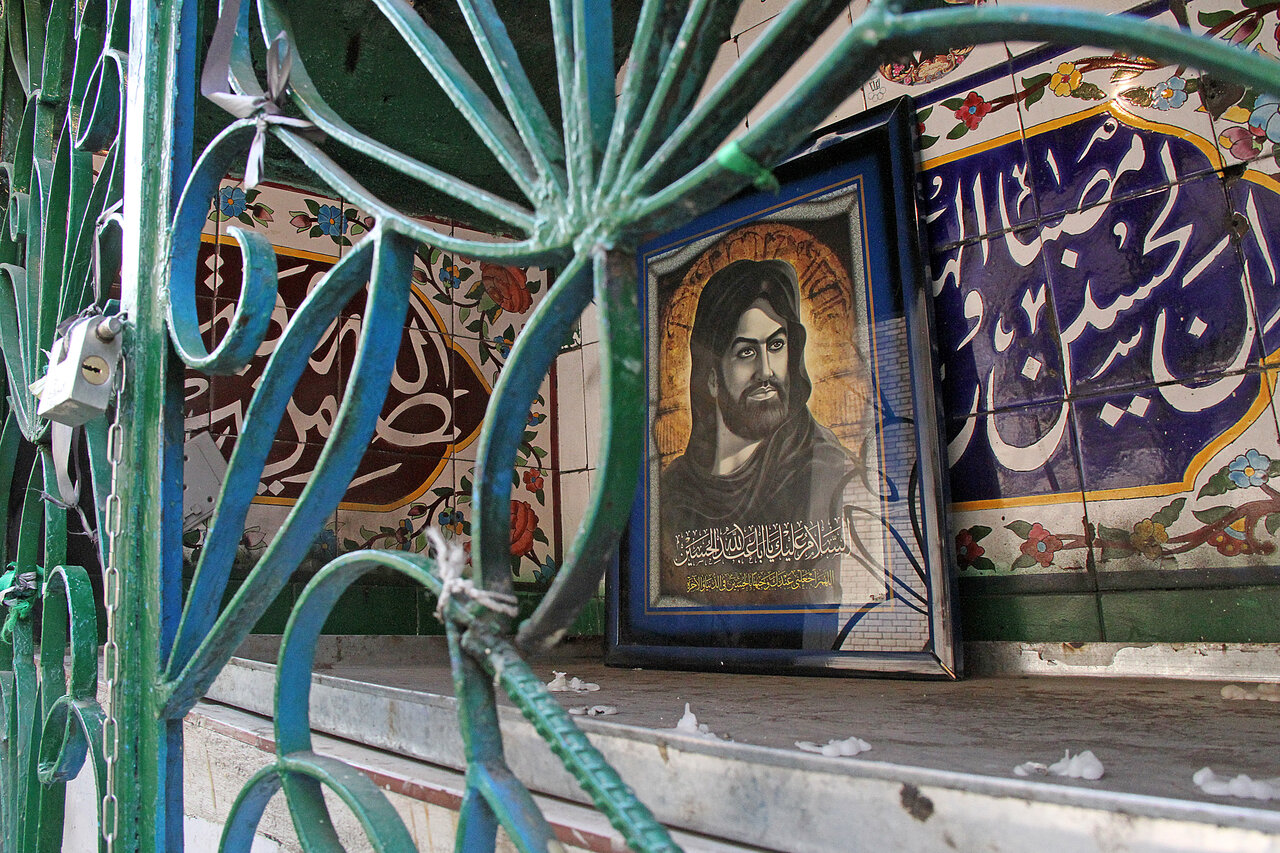 تماشای نفیسترین تزیین سقاخانهای زیر برج ساعت