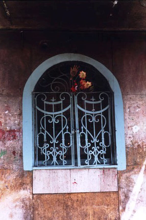 راه روشن در گذرگاه درشکهها