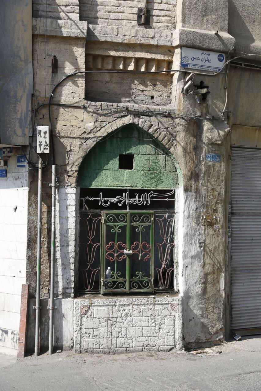 آب این سقاخانه با همت خاندان تختی خنک میشد