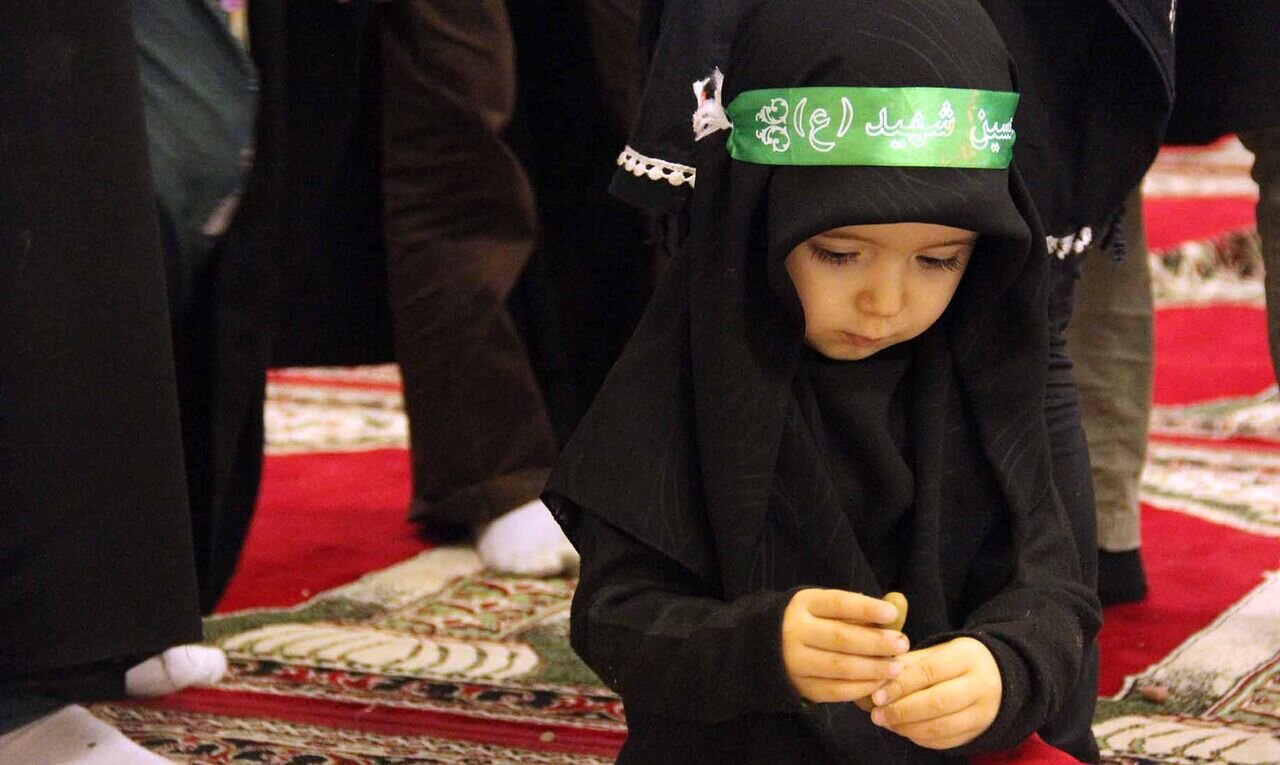 کودکان در هیئت