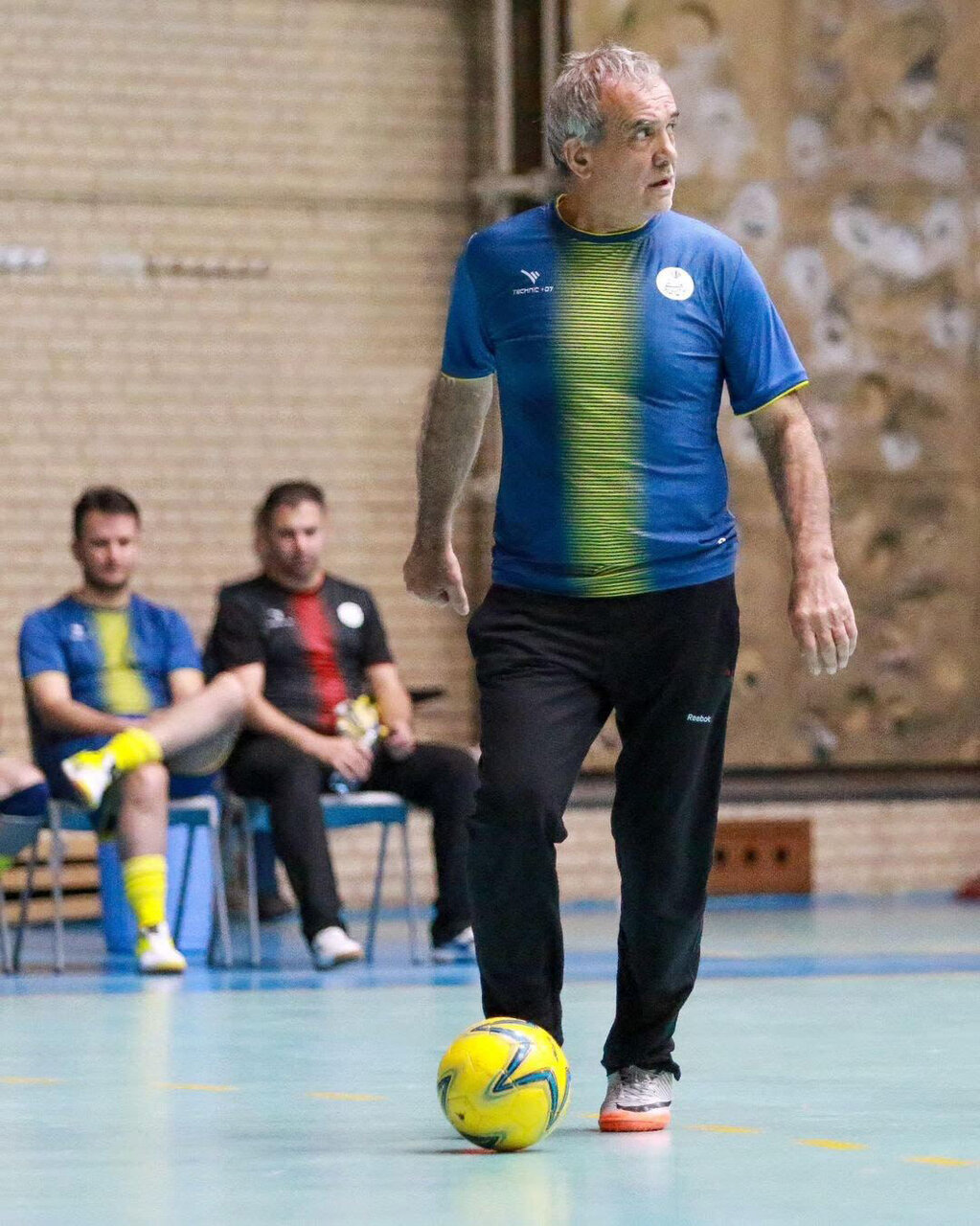 تصاویر جالبی از مسعود پزشکیان | فوتسالیست قهار به پاستور می رود!