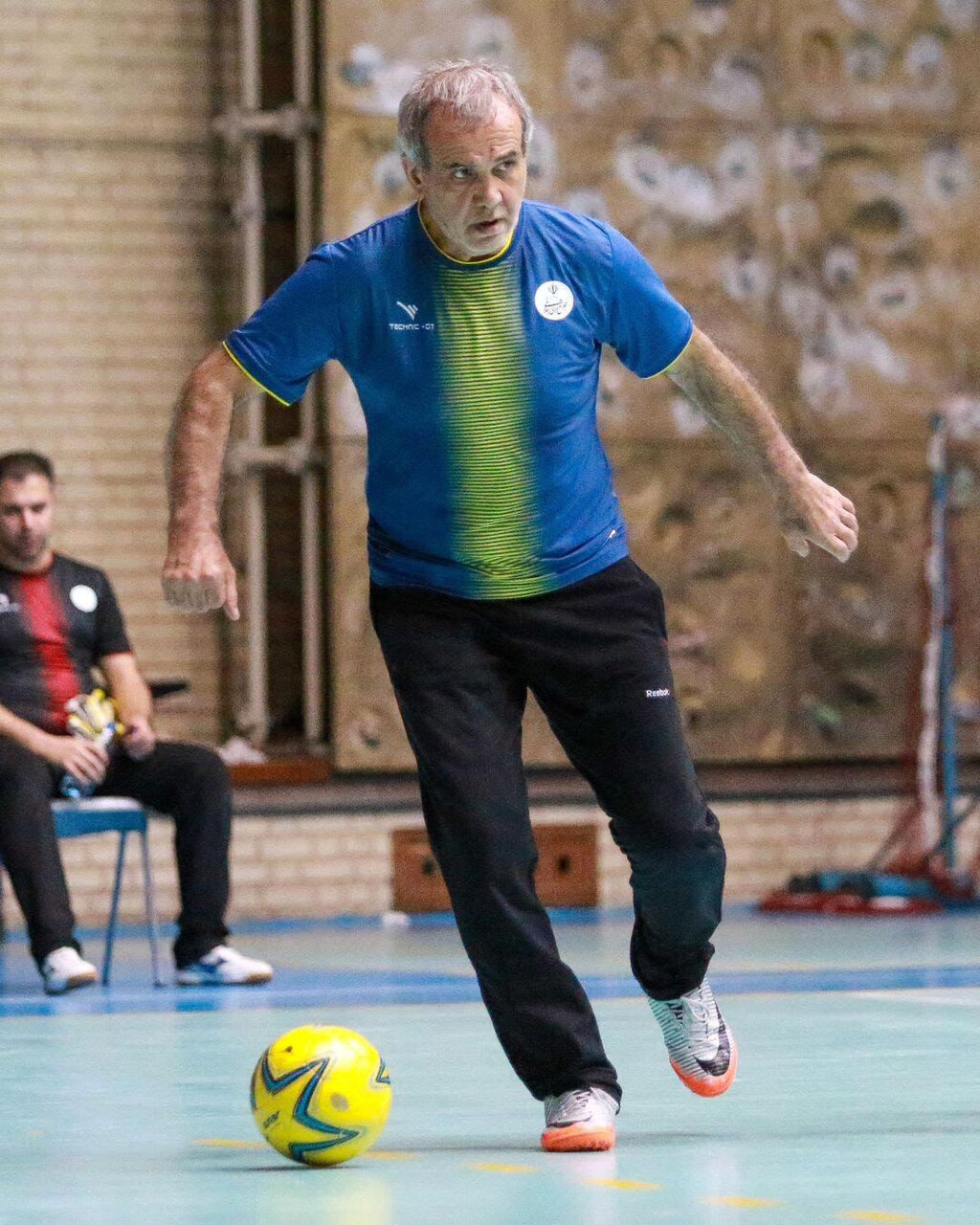 تصاویر جالبی از مسعود پزشکیان | فوتسالیست قهار به پاستور می رود!