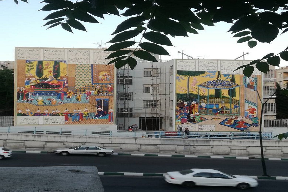 تماشای جدیدترین نقاشیهای دیواری در پایتخت