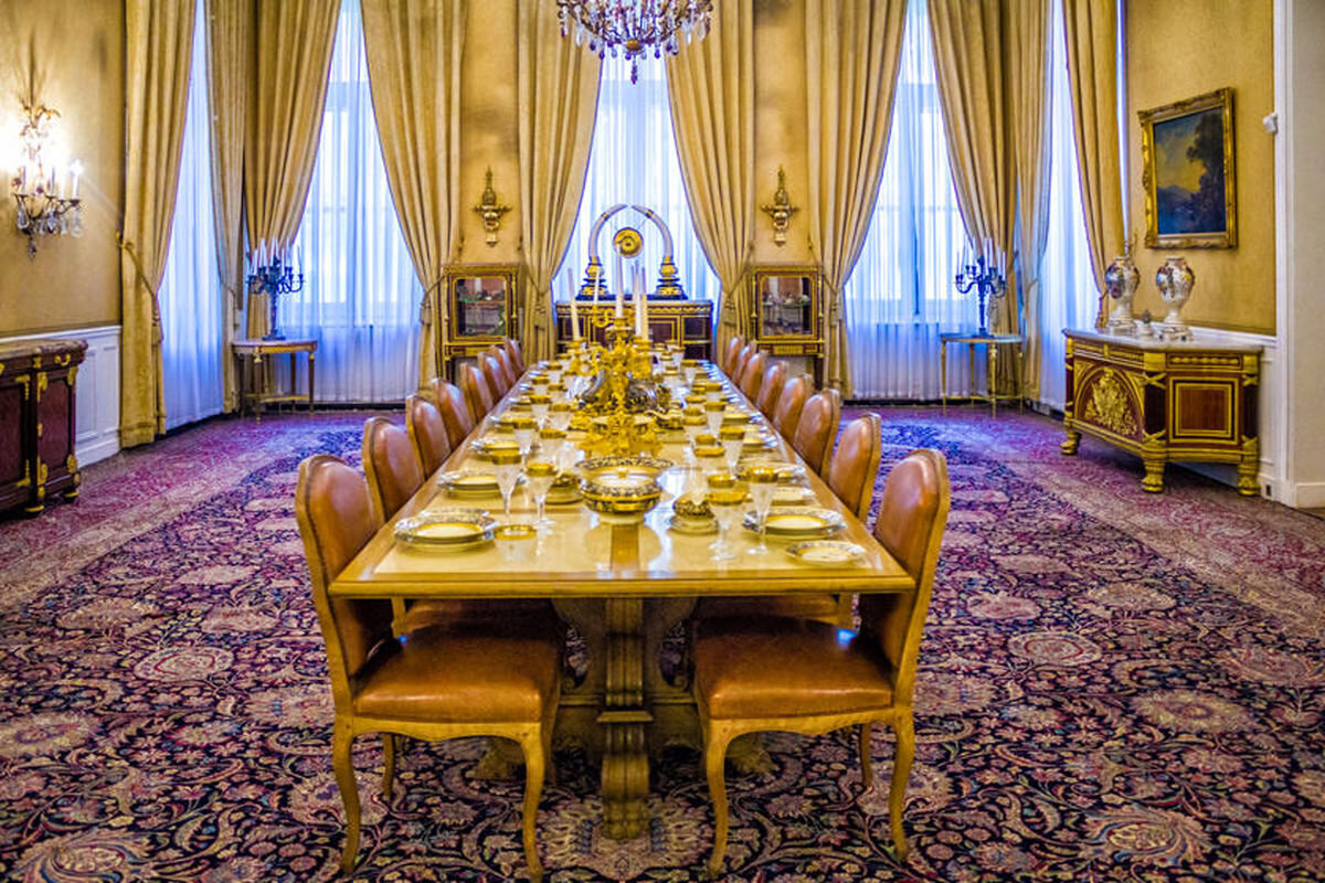 هنر عمواغلیها در قصر شاهی | ۱۴۵ مترمربع نقشهای چشمنواز