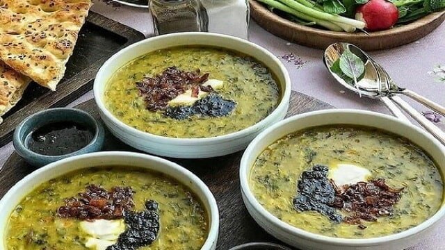 طرز تهیه آش جو برای ۱۰۰ نفر + فوت و فن - همشهری آنلاین