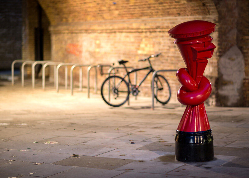 تصاویری از ساختمان هایی عجیب و هنرمندانه از یک معمار خلاق | چیزی که چشم می بیند را باور کنیم؟