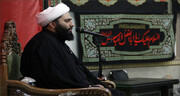 استقبال حجت‌الاسلام حامد کاشانی از مخبر در یکی از هیأت‌های عزاداری تهران | ویدئو