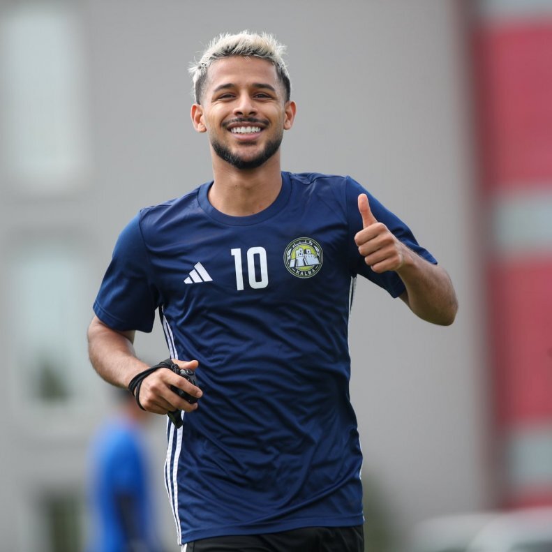 عکس | گزینه رویایی استقلال در اسلوونی ظاهر شد!