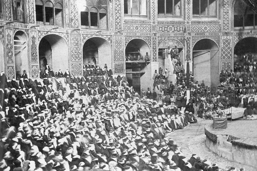 استقبال خیرهکننده از شبیهخوانی در تکیه دولت | حضور سفرا و جهانگردان خارجی در بزرگترین تعزیه طهران