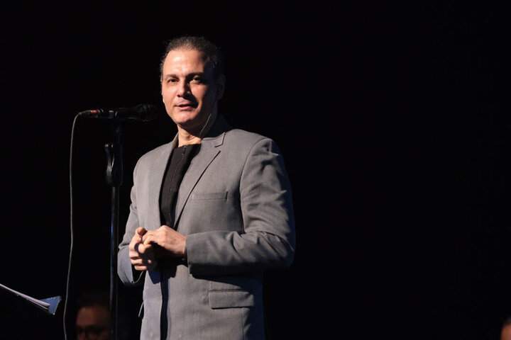 کدام خوانندگان ایرانی مداح امام حسین شدند؟ | عکس چاوشی در کربلا