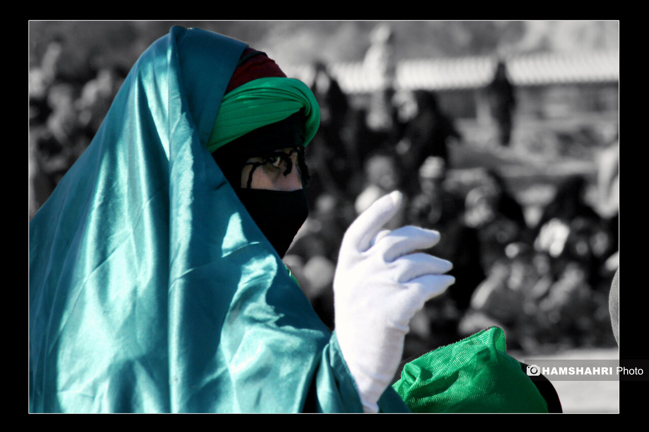 ببینید؛ حرف های جالب بنیانگذار حضور زنان در تعزیه | زنان از چه زمانی تعزیه اجرا کردند؟