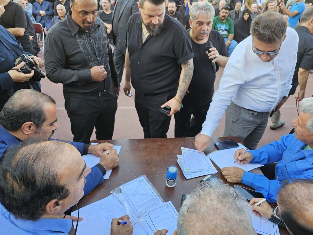 چهرههای شاخص فوتبال ایران در آزادسازی ۴ زندانی محکوم به قصاص + تصاویر | از پروین تا خاکپور و فنونی زاده