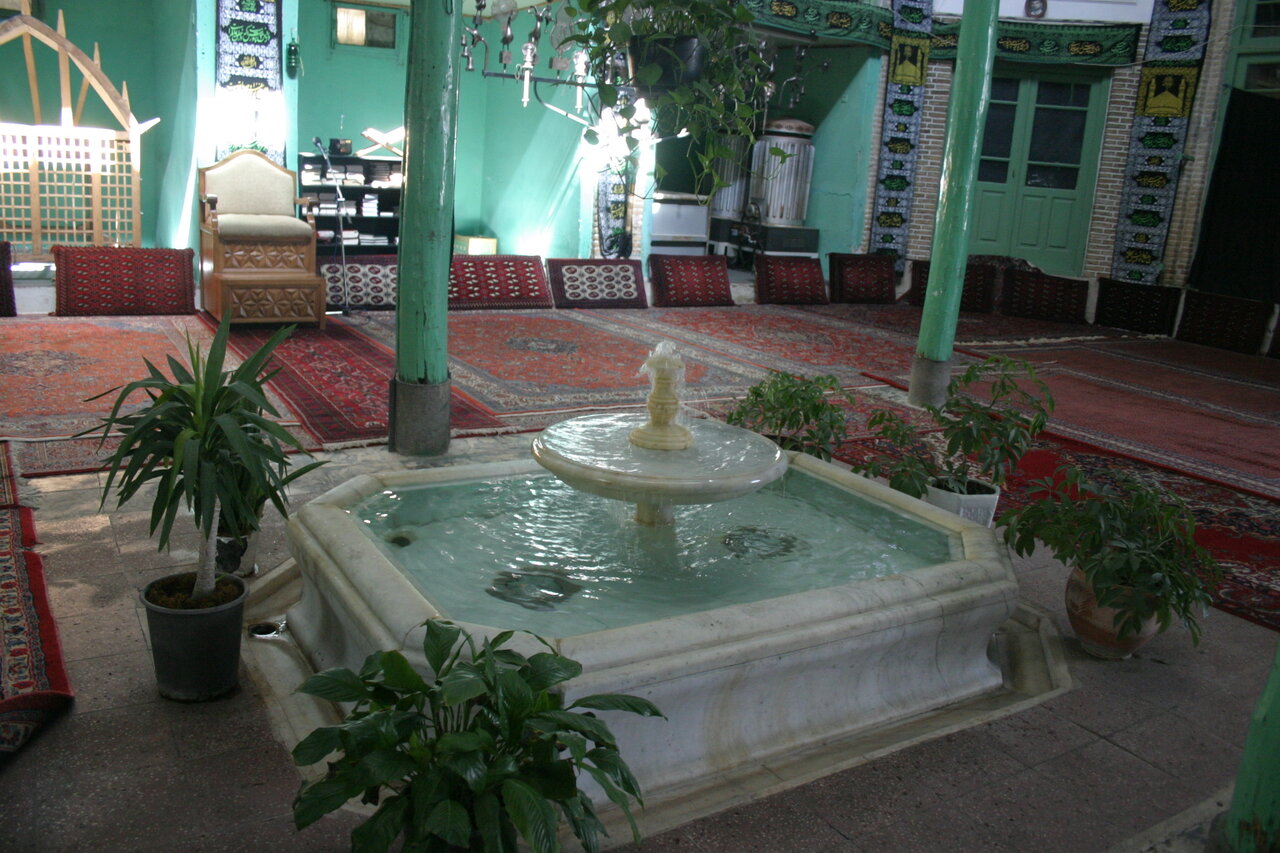 از تکیه رضاقلیخان تا درخونگاه