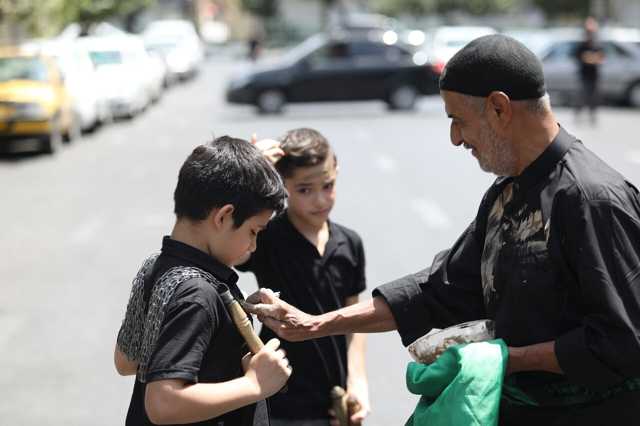فالورهای دهه نودی حسین(ع) | چند نما از حال و هوای کودکان و نوجوانان در ماه محرم