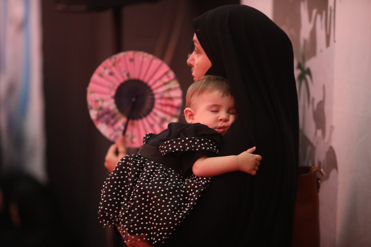 فالورهای دهه نودی حسین(ع) | چند نما از حال و هوای کودکان و نوجوانان در ماه محرم