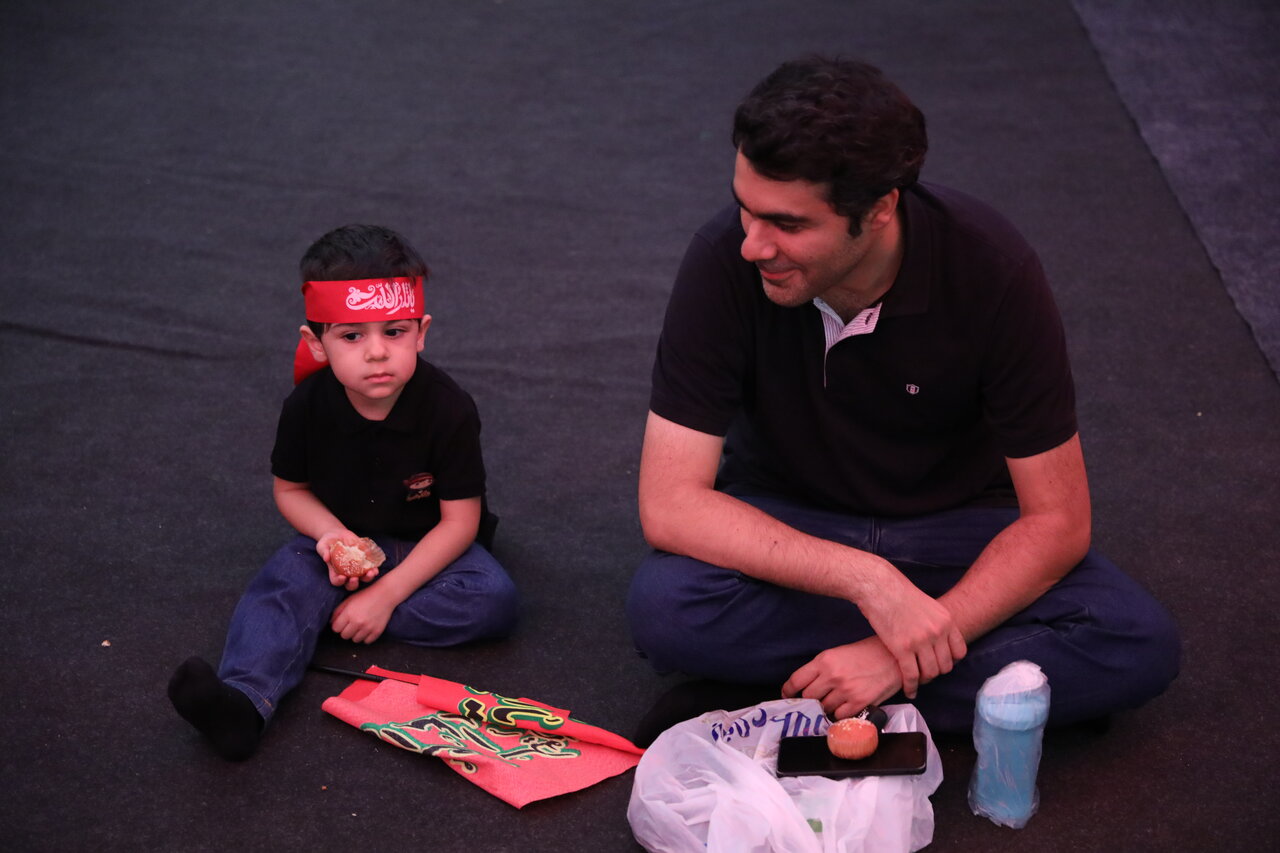 فالورهای دهه نودی حسین(ع) | چند نما از حال و هوای کودکان و نوجوانان در ماه محرم