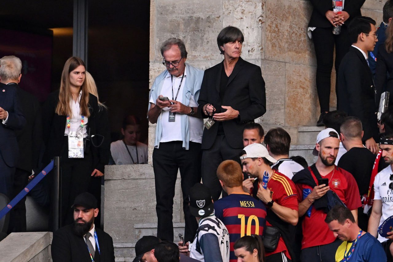 افراد مشهور حاضر در فینال یورو ۲۰۲۴ +تصاویر 1 چهرههای ویژه در فینال یورو ۲۰۲۴ +تصاویر