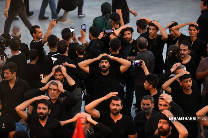 مراسم خیمه سوزان عصر عاشورا در میدان امام حسین(ع) |تصاویر
