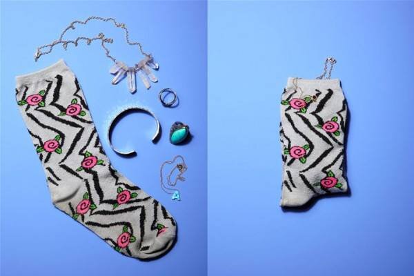 کاربردهای جالب یک لنگه جوراب که زندگی را آسانتر میکند + تصاویر