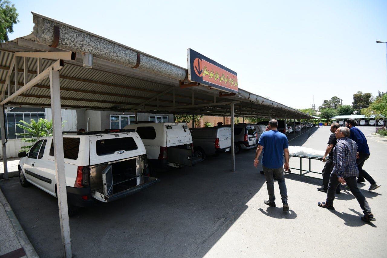 روزگار راننده هایی که عقب خودرویشان جنازه می خوابد | از جنازههای معمولی تا غیرمعمولیهای کِرمخورده