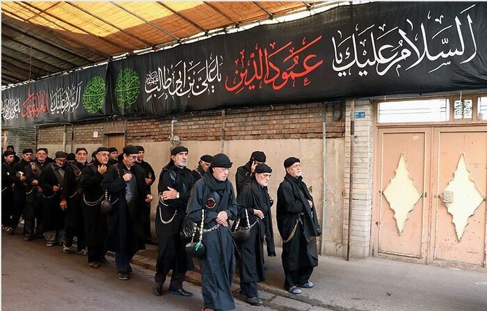 آیین های عزاداری محرم در استان ها | رسم سقایی در همدان + فیلم