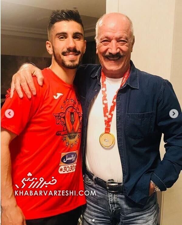 عکس| مدال قهرمانی پرسپولیس بر گردن سعید راد