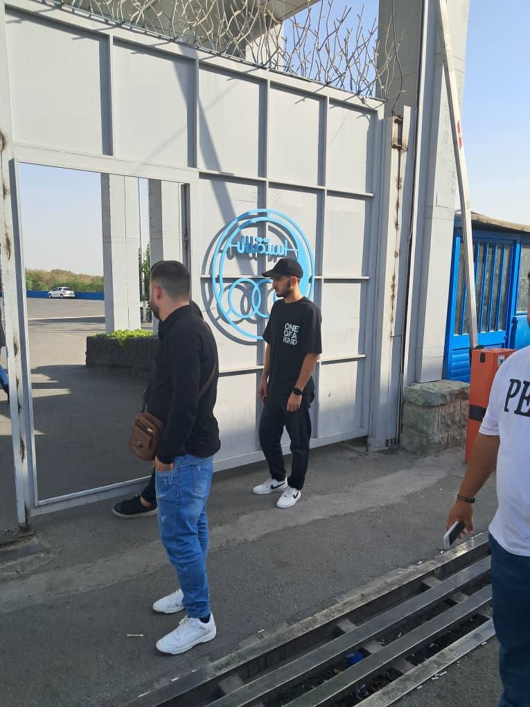 یک بازیکن جدید در تمرین استقلال! | عکس