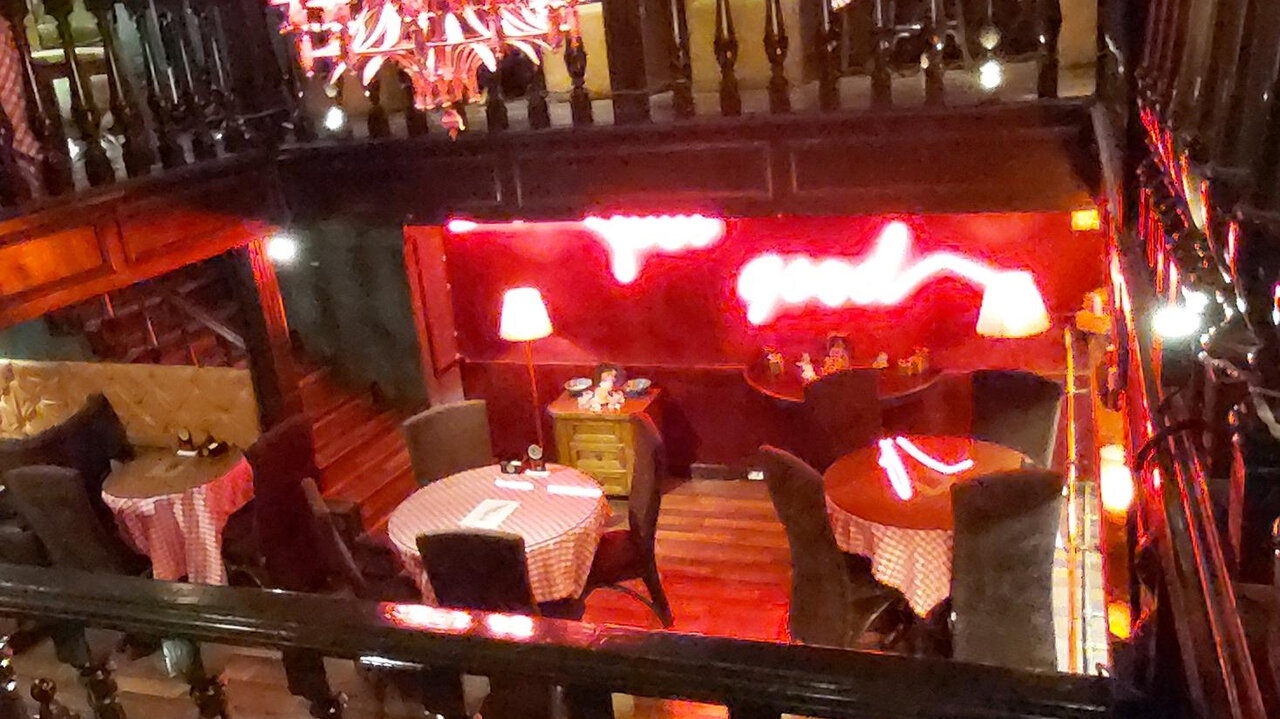 کافههایی که هم فالاند و هم تماشا