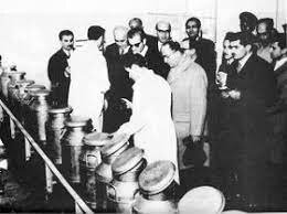 زمانی که شیر پاستوریزه به تهران رسید | گرویی بطری شیشهای شیر ۵ریالی چند بود؟