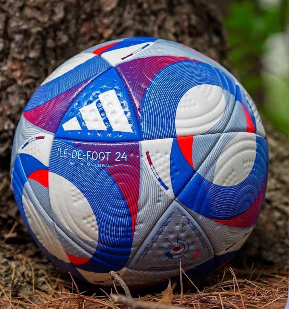 توپ رسمی مسابقات فوتبال المپیک رونمایی شد + عکس